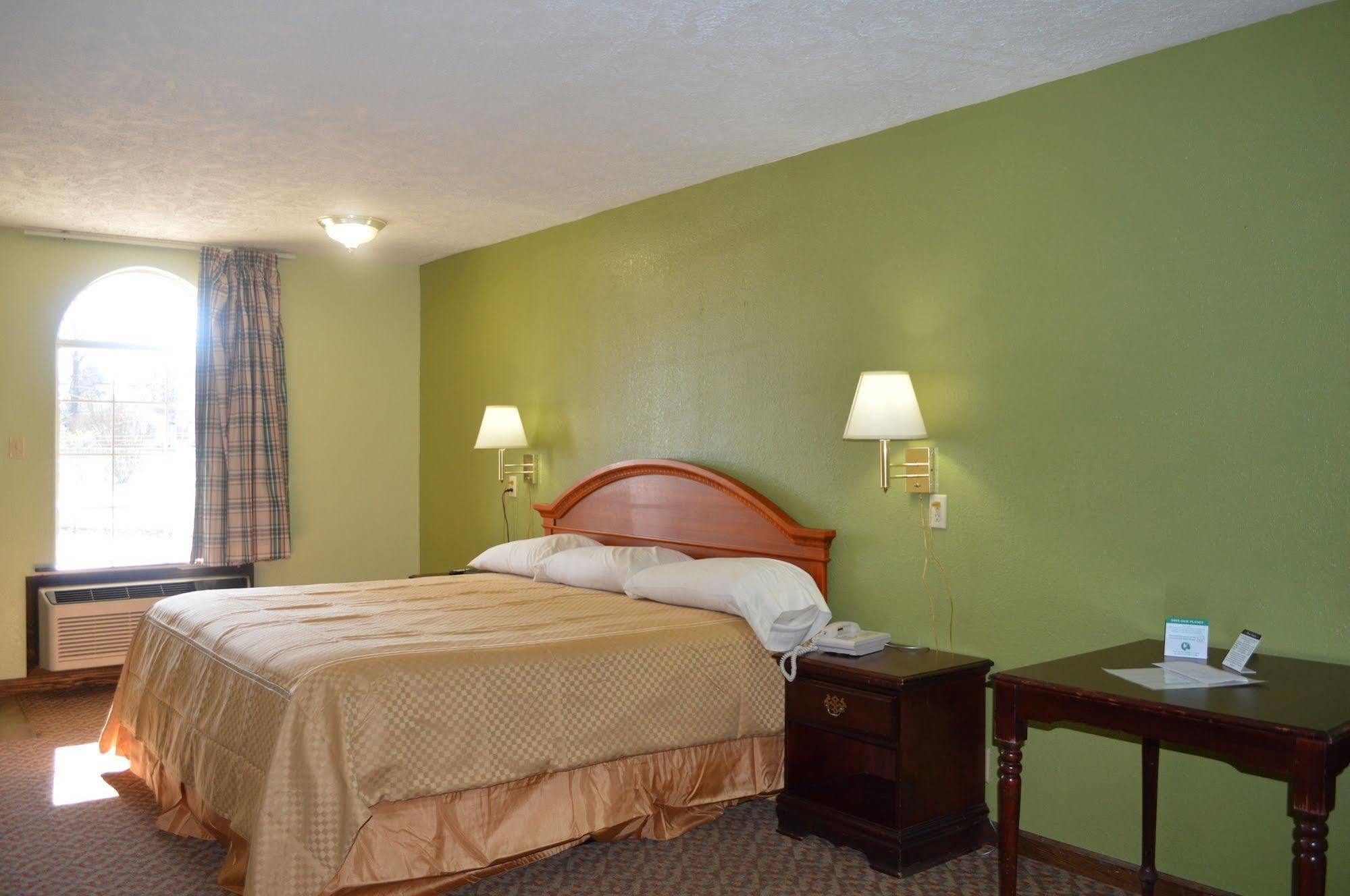 Americana - 3* Henderson